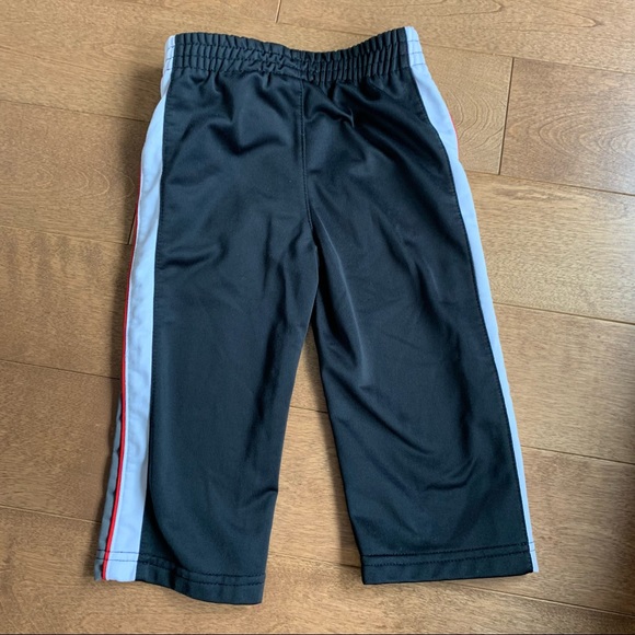 3/$10 PUMA Toddler boy track pants 18m - Picture 3 of 3